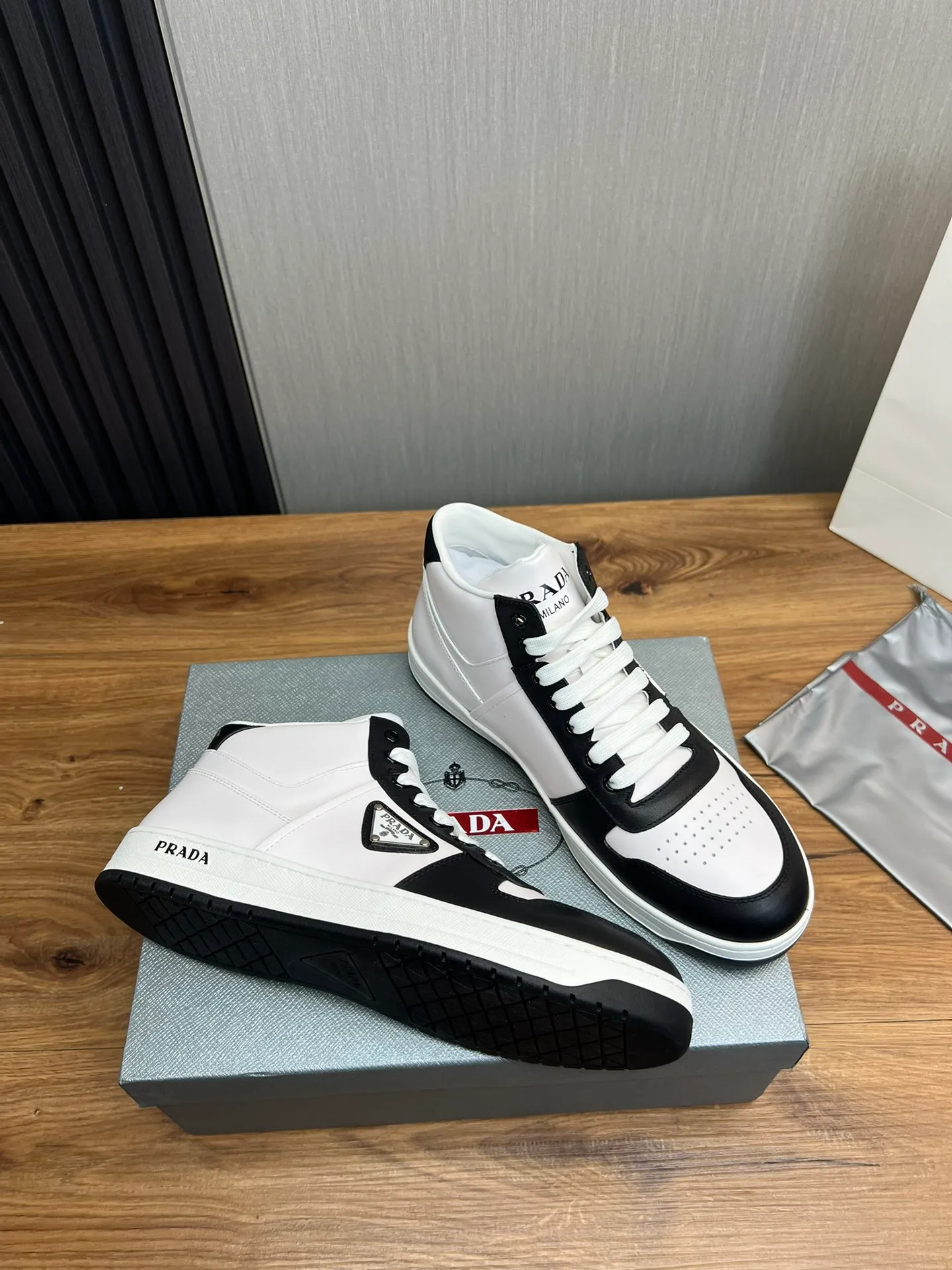 Men's shoes 💰620💰 [PRADA] Autumn and winter hot sale 🔥High quality shipment ✔️Original cowhide + cowhide lining, 1🆚1 replica, original sole, 38-45 (45 customized, non-refundable)